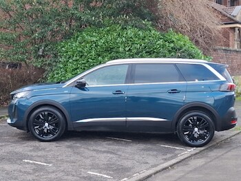 Used Peugeot 5008 2023 for sale - 77838011: Photo