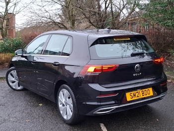 Used Volkswagen Golf 2021 for sale - 77142002: Photo