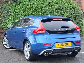 Used Volvo V40 2018 for sale - 78023814: Photo