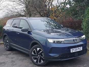 2025 - 1.2 Hybrid [136] Ultimate 5dr e-DCT6 [Pan Roof]