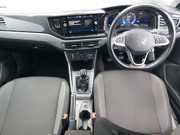 Used Volkswagen Polo 2023 for sale - 75808069: Photo