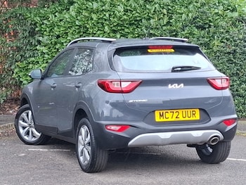 Used Kia Stonic 2023 for sale - 78306751: Photo