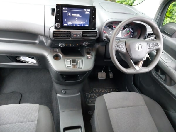 Used Vauxhall Combo 2023 for sale - 76268873: Photo 2