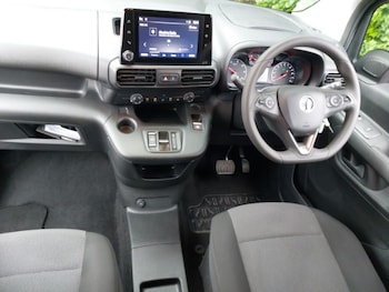 Used Vauxhall Combo 2023 for sale - 76268873: Photo 2