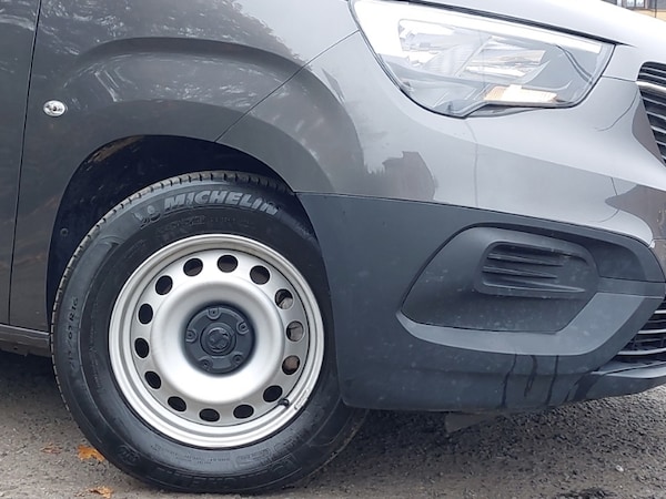 Used Vauxhall Combo 2023 for sale - 76268873: Photo 9