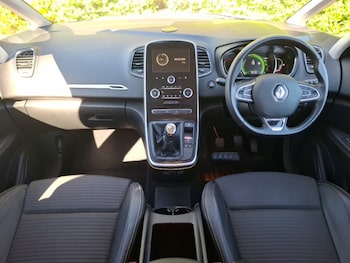 Used Renault Scenic 2017 for sale - 78446955: Photo