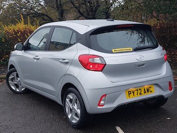Used Hyundai i10 2022 for sale - 76736990: Photo