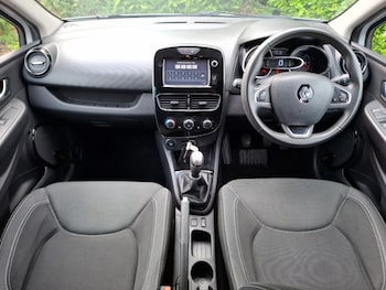 Used Renault Clio 2018 for sale - 78821476: Photo