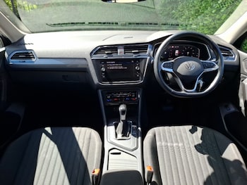 Used Volkswagen Tiguan Allspace 2023 for sale - 79025454: Photo