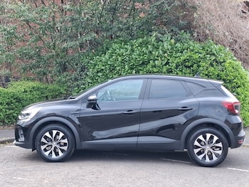 Used Renault Captur 2024 for sale - 78317775: Photo