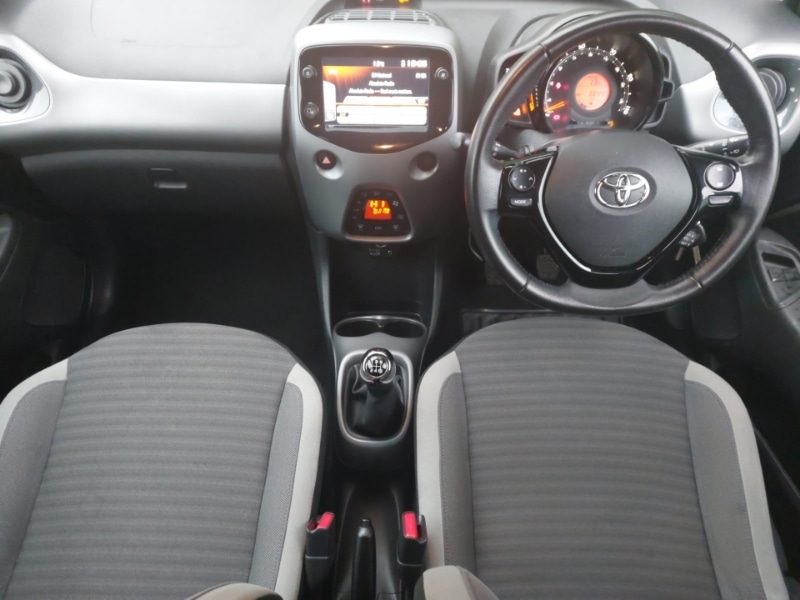 Used Toyota AYGO 2018 for sale - 76455759: Photo 2