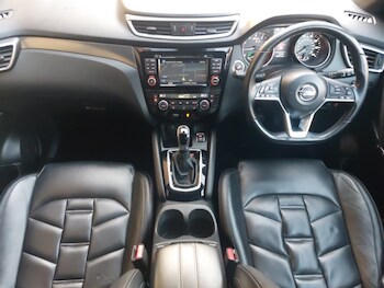 Used Nissan Qashqai 2017 for sale - 77049461: Photo