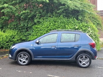 Used Dacia Sandero Stepway 2017 for sale - 78803926: Photo