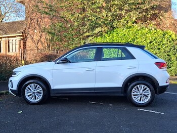 Used Volkswagen T-Roc 2022 for sale - 77252349: Photo