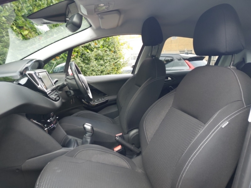 Used Peugeot 208 2019 for sale - 76404041: Photo 5
