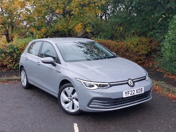 Volkswagen - Golf