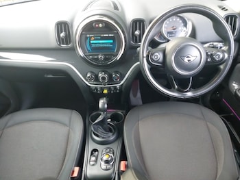 Used MINI Countryman 2018 for sale - 76465276: Photo