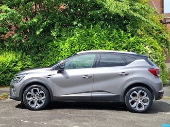 Used Renault Captur 2022 for sale - 78853663: Photo