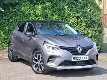 Used Renault Captur 2023 for sale - 79493199: Photo