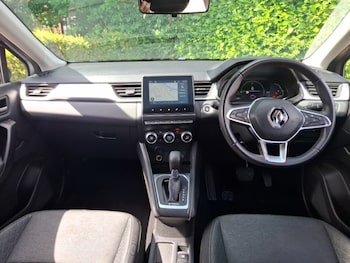 Used Renault Captur 2023 for sale - 79493199: Photo
