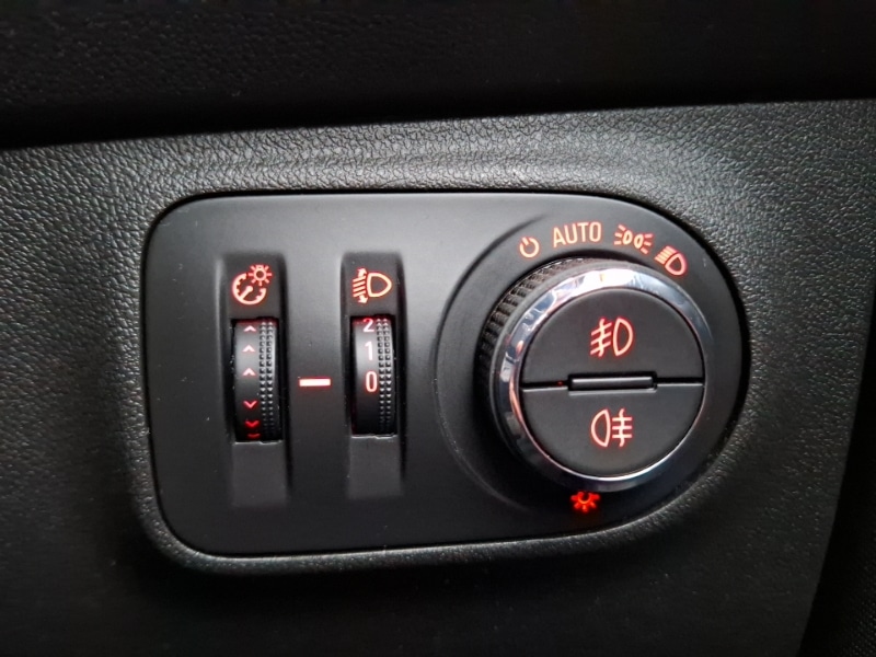 Used Vauxhall Corsa 2017 for sale - 77352394: Photo 12