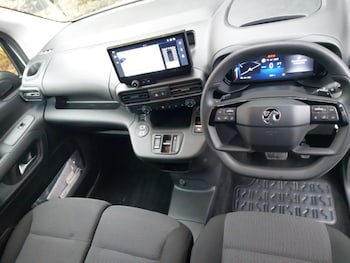Used Vauxhall Combo 2024 for sale - 76268872: Photo 2