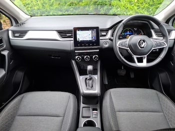Used Renault Captur 2023 for sale - 78661017: Photo