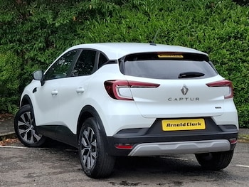 Used Renault Captur 2023 for sale - 78661017: Photo