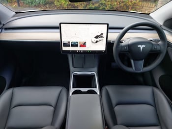 Used Tesla Model Y 2022 for sale - 76252035: Photo 2