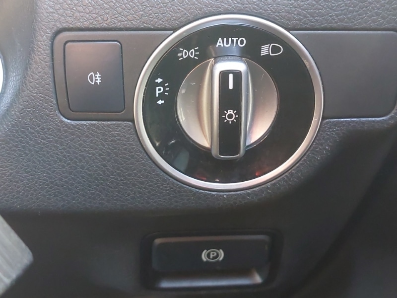 Used Mercedes-Benz GLA 2016 for sale - 76614245: Photo 17