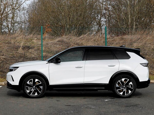 Used Vauxhall Grandland 2025 for sale - 75072693: Photo 4