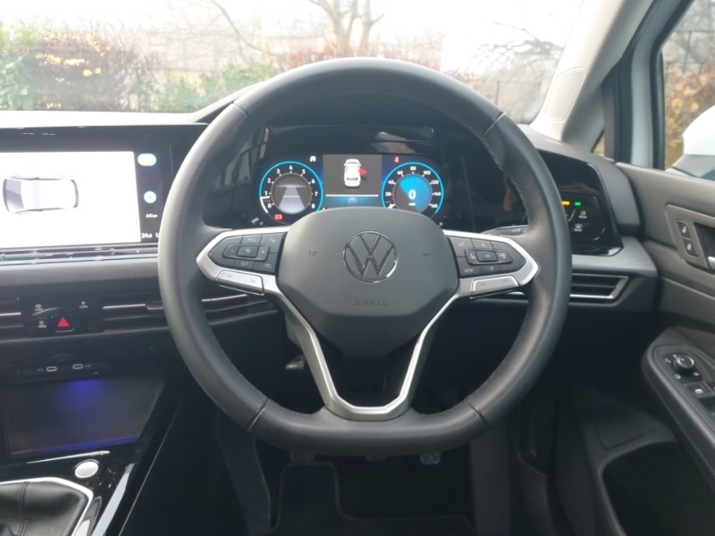 Used Volkswagen Golf 2024 for sale - 76963968: Photo 10