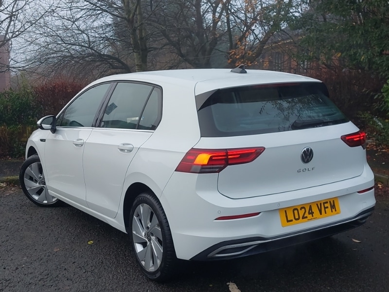 Used Volkswagen Golf 2024 for sale - 76963968: Photo 3