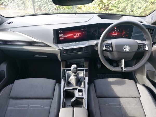 Used Vauxhall Astra 2025 for sale - 74414391: Photo 2