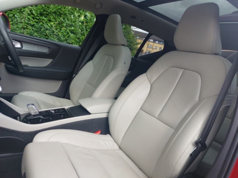 Used Volvo XC40 2022 for sale - 76687817: Photo 5