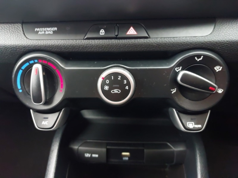 Used Kia Stonic 2022 for sale - 77039235: Photo 16