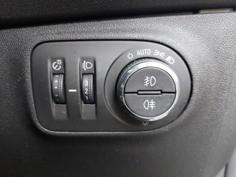 Used Vauxhall Corsa 2018 for sale - 76335825: Photo 12