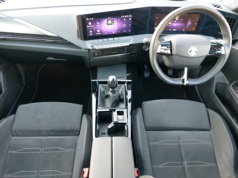 Used Vauxhall Astra 2024 for sale - 76925321: Photo 2