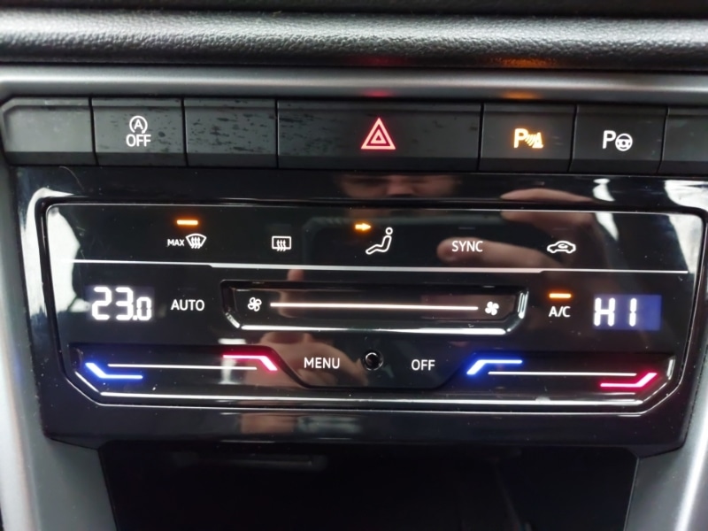 Used Volkswagen T-Roc 2022 for sale - 76736981: Photo 15