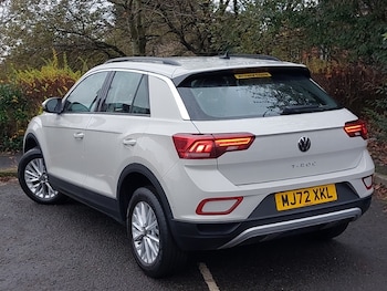 Used Volkswagen T-Roc 2022 for sale - 76736981: Photo