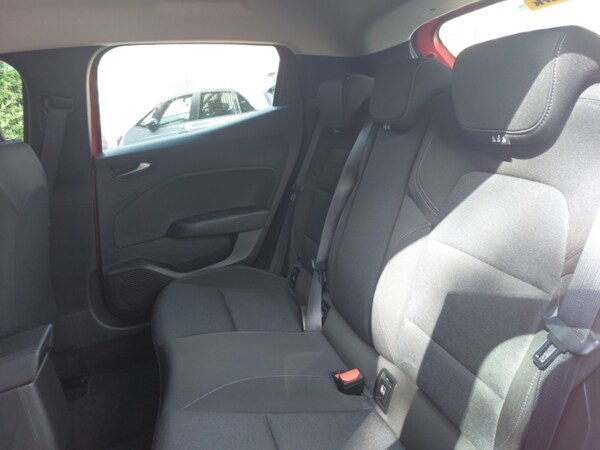 Used Renault Clio 2023 for sale - 75476463: Photo 6