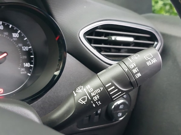 Used Vauxhall Crossland X 2018 for sale - 76328832: Photo 15