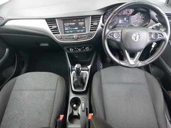 Used Vauxhall Crossland X 2018 for sale - 76328832: Photo 2