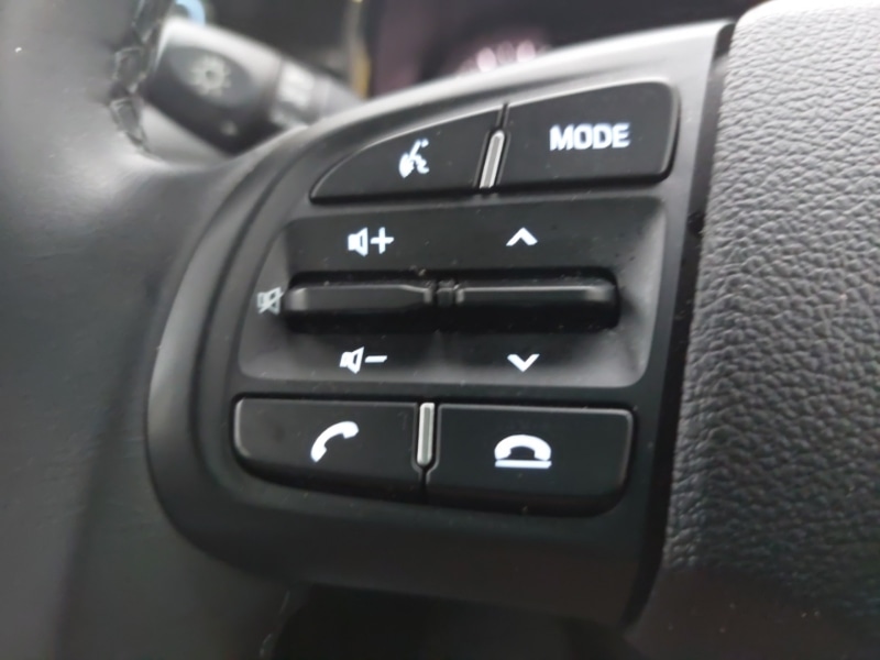 Used Hyundai i10 2023 for sale - 77269832: Photo 18