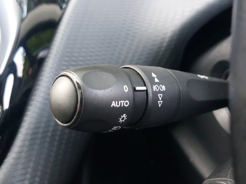 Used Peugeot 2008 2017 for sale - 76579646: Photo 15