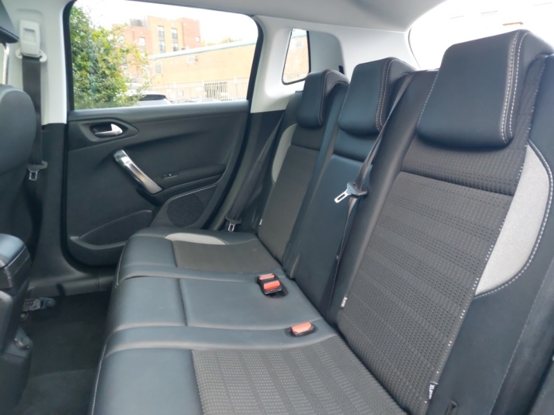 Used Peugeot 2008 2017 for sale - 76579646: Photo 6