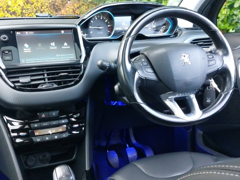 Used Peugeot 2008 2017 for sale - 76446175: Photo 11