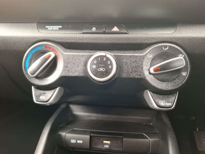 Used Kia Stonic 2023 for sale - 78071335: Photo 15