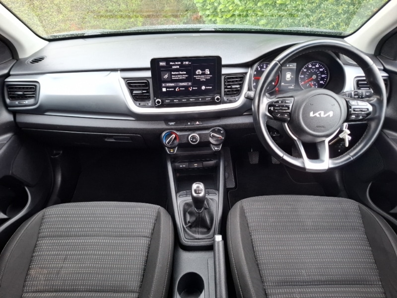 Used Kia Stonic 2023 for sale - 78071335: Photo 2