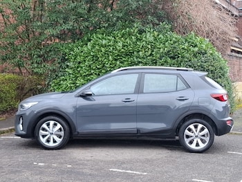 Used Kia Stonic 2023 for sale - 78071335: Photo